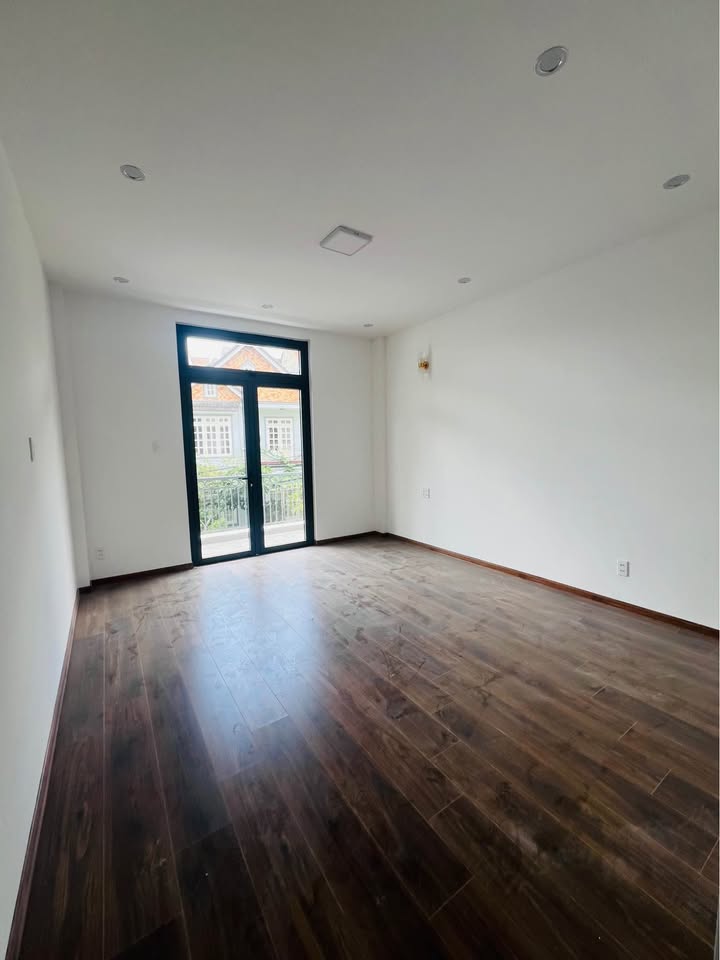 BÁN NHÀ MỚI ĐƯỜNG ĐÀO DUY TỪ, P4, TP.ĐÀ LẠT GIÁ CHỈ 8,8 TỶ - Ảnh 3